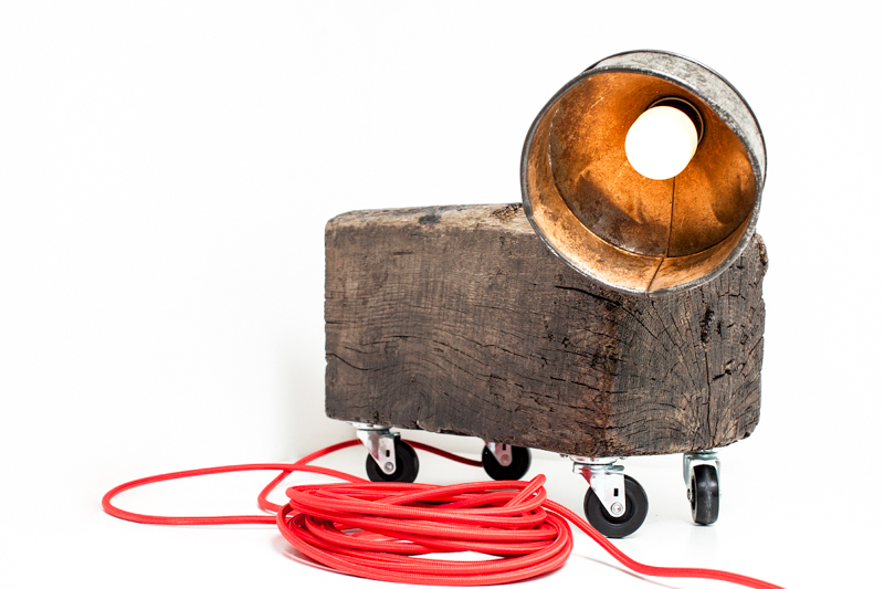 OhMyDog! movable lamp by Altrosguardo