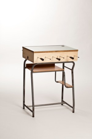 Fuoriluogo, Memorie di un gioco collection Sculpture by Altrosguardo